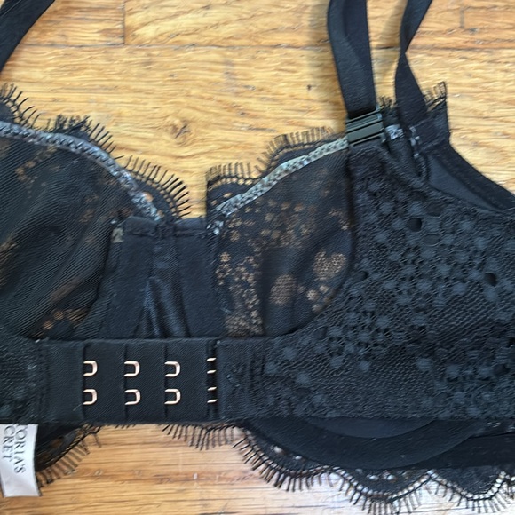 Victoria’s Secret Unlined Lace Bow Balconette Black Bra - Picture 6 of 10